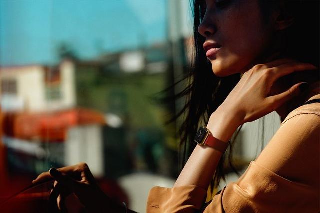 蘋果或?qū)⒂谙掳肽臧l(fā)布Apple Watch 2 價格更低-鋒巢網(wǎng)