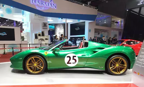 法拉利Spider特別版：“488”名字不好聽(tīng),車(chē)身卻霸氣-鋒巢網(wǎng)