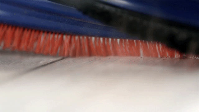 沒(méi)有過(guò)多AI的渲染，戴森推智能吸塵機(jī)器人更加貼近中國(guó)家庭-鋒巢網(wǎng)