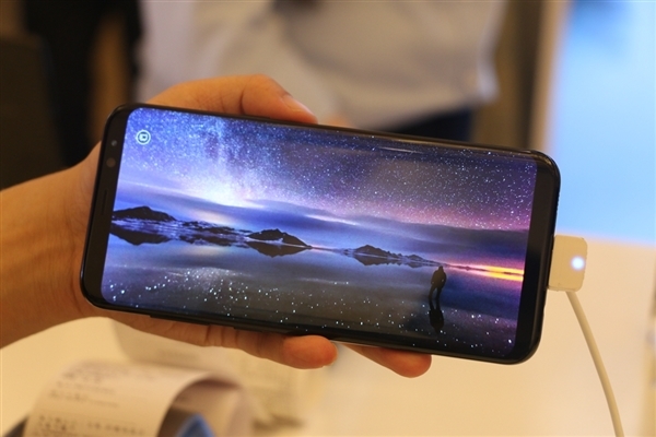 屏下指紋的出色過渡方案 思立微推超小指紋傳感器-鋒巢網(wǎng)