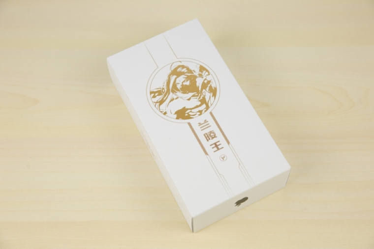 國(guó)民游戲+國(guó)民手機(jī) iPhone7 Plus王者榮耀定制版圖賞-鋒巢網(wǎng)