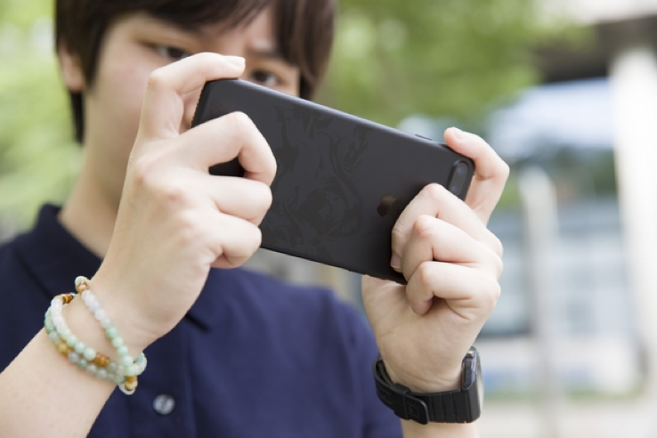 國(guó)民游戲+國(guó)民手機(jī) iPhone7 Plus王者榮耀定制版圖賞-鋒巢網(wǎng)