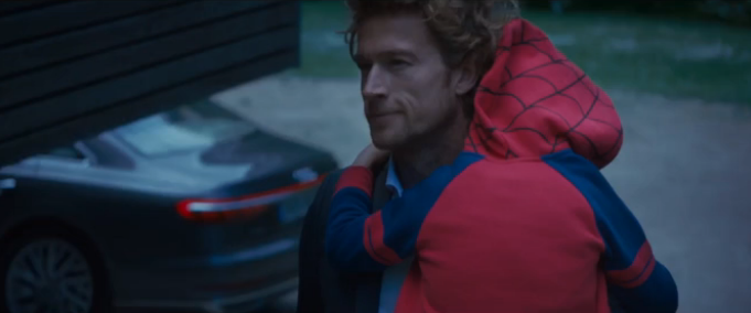 全新奧迪A8即將亮相漫威大熒幕，車迷影迷拭目以待。-鋒巢網(wǎng)