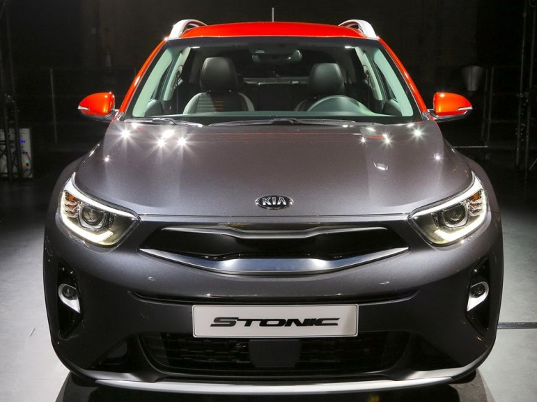 小就不中用？No No！起亞Stonic小到?jīng)]人敢懟！-鋒巢網(wǎng)