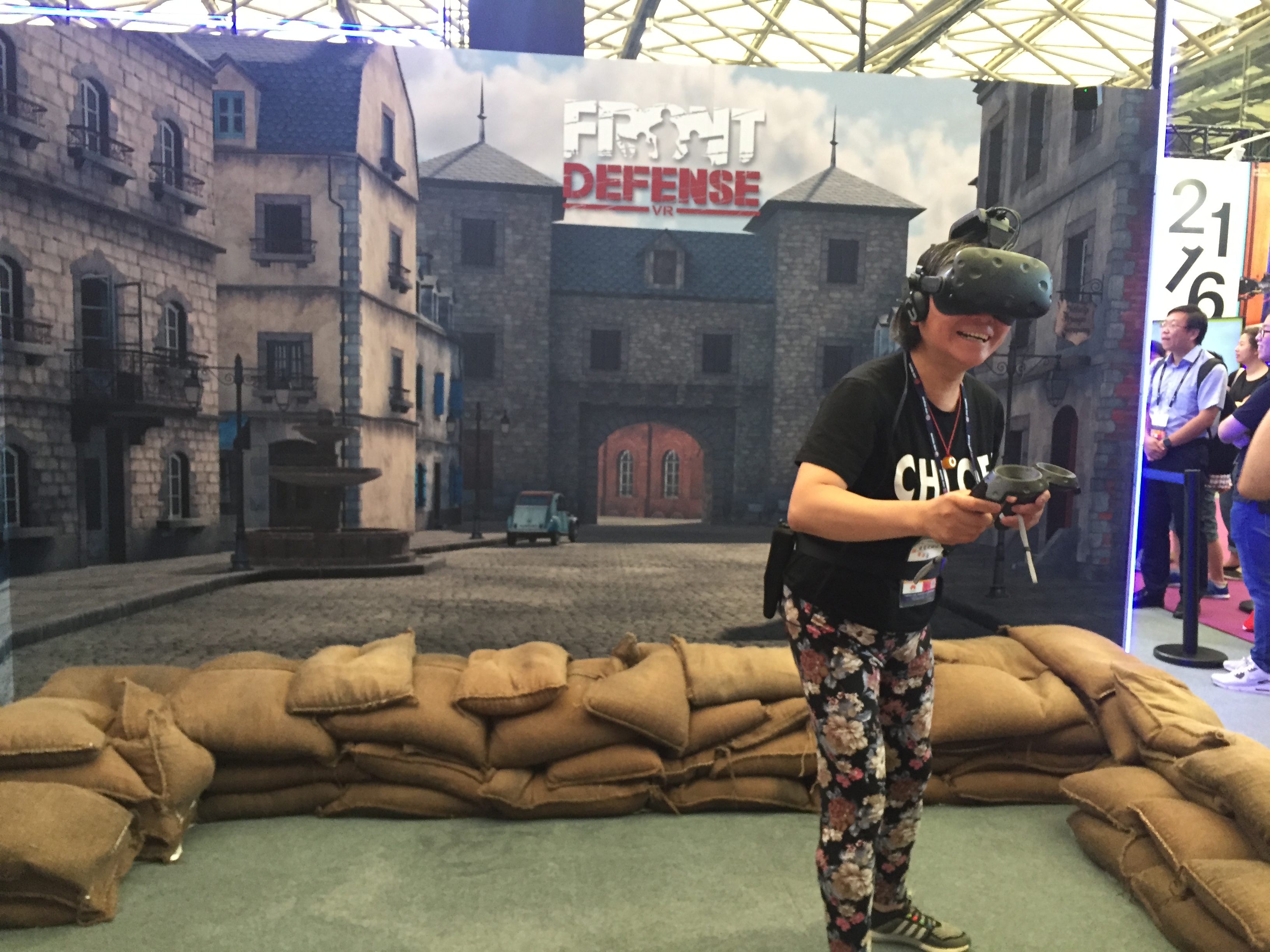 進(jìn)入2017MWC：VR的科技時代正式普及老幼婦孺-鋒巢網(wǎng)