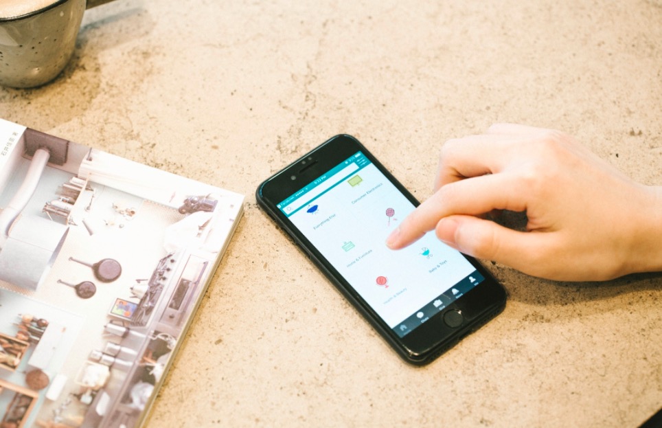 新概念購物APP出現(xiàn) GiftAway零買賣輕量環(huán)保登場(chǎng)-鋒巢網(wǎng)