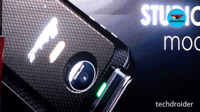 新一批Moto Mods模塊亮相 除了電視模塊居然還有360度相機(jī)-鋒巢網(wǎng)