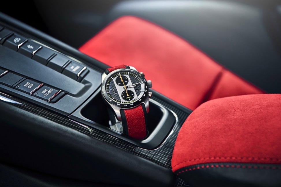 限量1000臺(tái)的超跑新作：保時(shí)捷2018全新911 GT2 RS登陸-鋒巢網(wǎng)