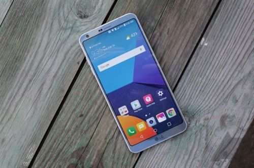 6英寸無邊框全面屏 LG V30或在8月31日正式發(fā)布-鋒巢網(wǎng)