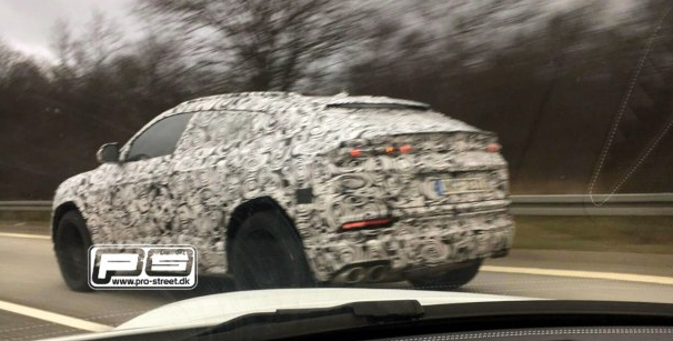 大蠻牛的小蠻腰：蘭博基尼SUV——Urus量產(chǎn)版 2018年初上市-鋒巢網(wǎng)