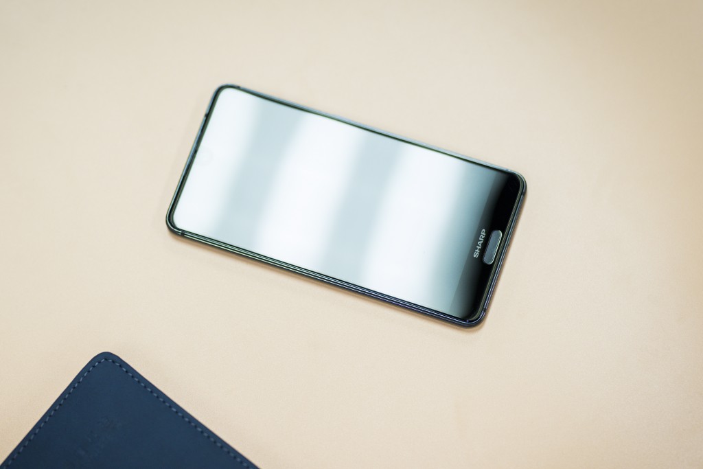 全面屏鼻祖歸來：夏普新旗艦AQUOS S2正式發(fā)布-鋒巢網(wǎng)