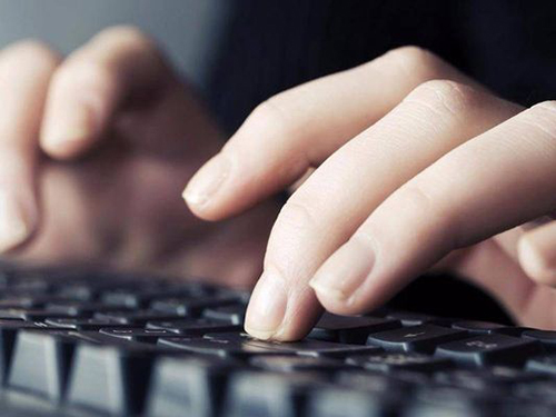 AI水軍來了，網(wǎng)絡可信度還剩多少？-鋒巢網(wǎng)