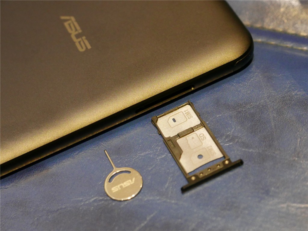 5000mAh大容量電池+雙鏡頭設計 華碩電神4評測-鋒巢網(wǎng)