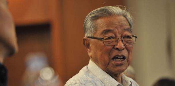 褚時健被傳去世震驚 褚橙莊園朋友圈回應(yīng)均是謠言-鋒巢網(wǎng)