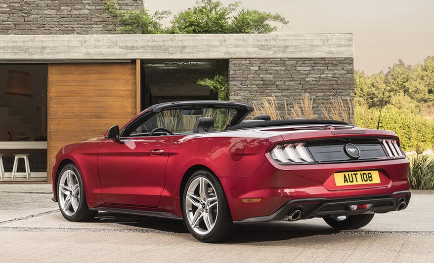 沉默已久后的爆發(fā)：福特敞篷野馬強勢回歸！按捺不住的想野之心！-鋒巢網(wǎng)