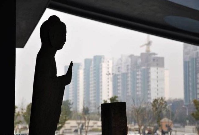 限購之后又見限售，為何房價越限購越上漲？-鋒巢網(wǎng)