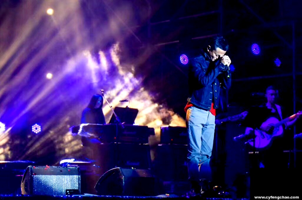 馬云唱歌是假,但讓達(dá)摩院在鎂光燈下聚焦1000億才是真-鋒巢網(wǎng)