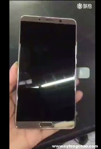 華為Mate 10/Pro真機(jī)與包裝盒曝光:保時(shí)捷版售價(jià)或近1萬(wàn)-鋒巢網(wǎng)