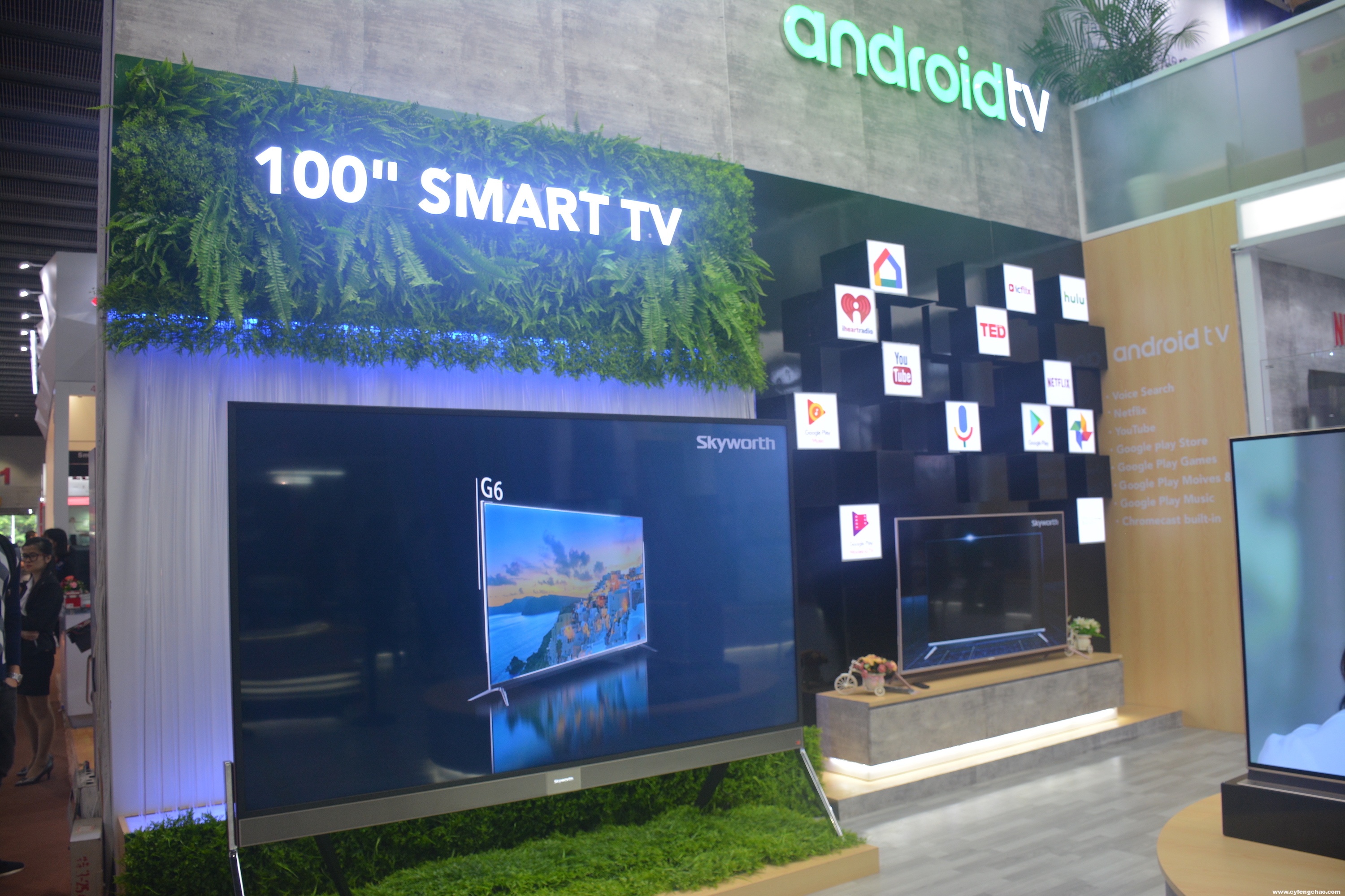 創(chuàng)維攜強(qiáng)大產(chǎn)品陣容亮相廣交會(huì) 為十九大獻(xiàn)禮-鋒巢網(wǎng)