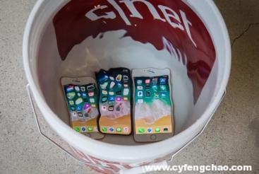說好的防水呢？iPhone 8又中招了！-鋒巢網(wǎng)