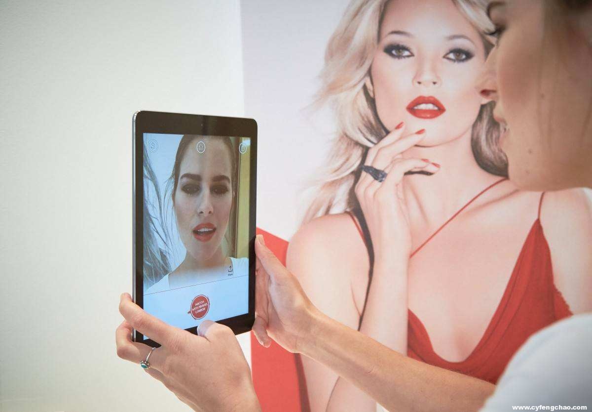 玩具化的AR試妝，能否玩出美妝行業(yè)的市場(chǎng)大未來(lái)？-鋒巢網(wǎng)
