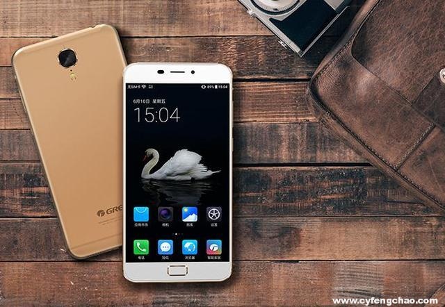 你的手機(jī)敢摔嗎？倒貼都無人敢要？？-鋒巢網(wǎng)