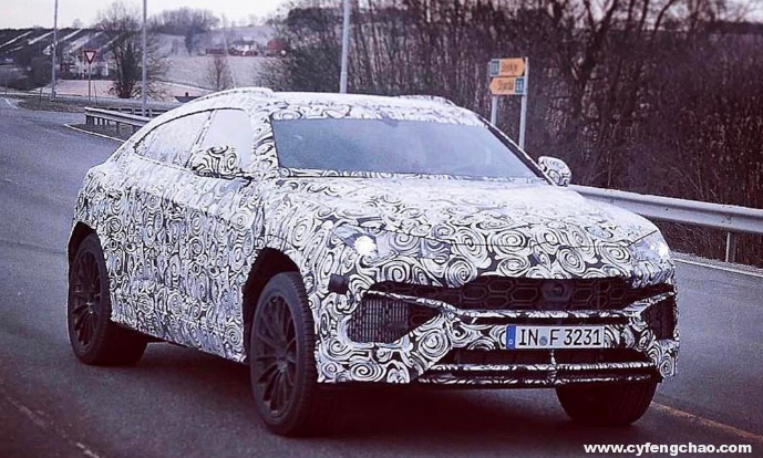 蘭博基尼“老黃?！比f年不倒，蓄勢待發(fā)推出“蠻力Urus”-鋒巢網(wǎng)