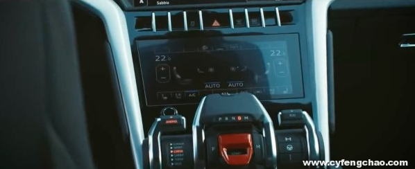 蘭博基尼“老黃牛”萬年不倒，蓄勢待發(fā)推出“蠻力Urus”-鋒巢網(wǎng)