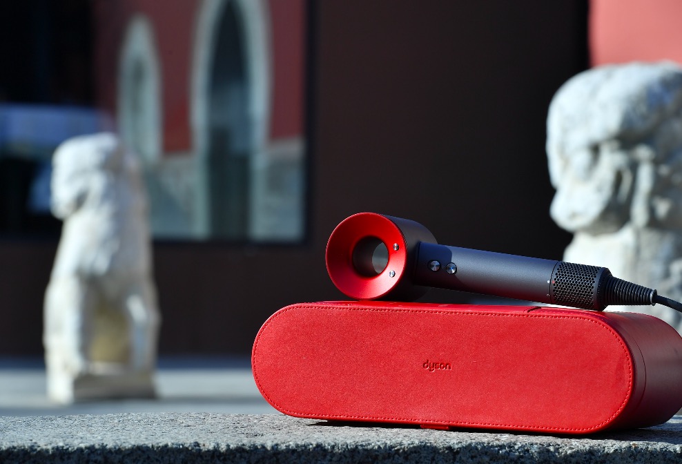 新年煥發(fā)新光彩：戴森 Dyson Supersonic?中國紅吹風(fēng)機(jī)健康新造型-鋒巢網(wǎng)