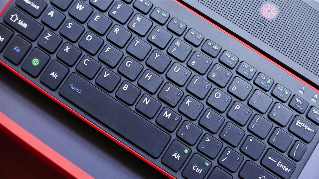 萬核客廳一體機體驗評測:不想做電腦的電視盒子不是好游戲機-鋒巢網(wǎng)