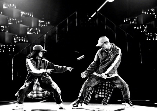 《熱血街舞團(tuán)》來(lái)了！這檔主打青年文化的超級(jí)網(wǎng)綜會(huì)掀起新熱潮嗎?-鋒巢網(wǎng)