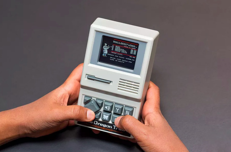 俄勒岡小道游戲掌機：主打懷舊的小玩意-鋒巢網(wǎng)