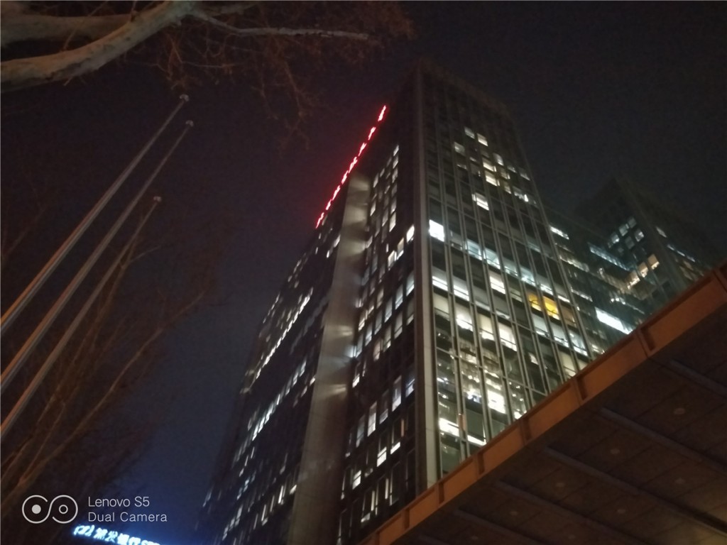 聯(lián)想S5體驗評測:均衡強勁的回歸之作-鋒巢網(wǎng)