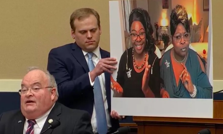 共和黨議員對(duì)馬克?扎克伯格“審查”的兩名博客作者進(jìn)行拷問(wèn)-鋒巢網(wǎng)