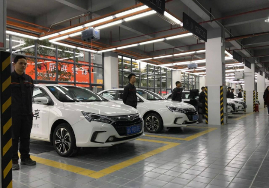 從出行到汽車服務(wù) 美團(tuán)為何攻不破滴滴的壁壘？-鋒巢網(wǎng)