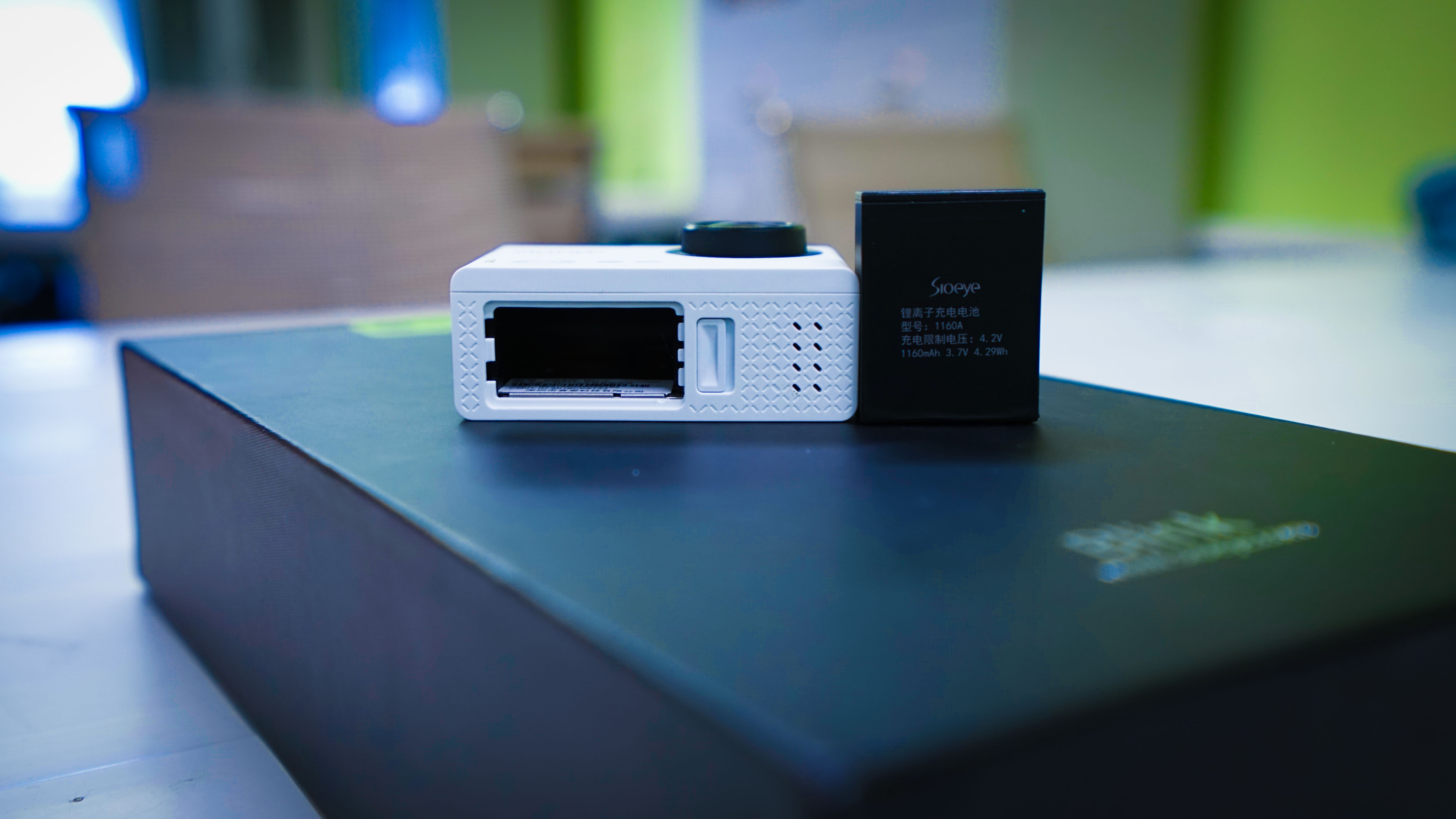 直播從未如此有趣，喜愛(ài)運(yùn)動(dòng)相機(jī)Sioeye Blink評(píng)測(cè)-鋒巢網(wǎng)