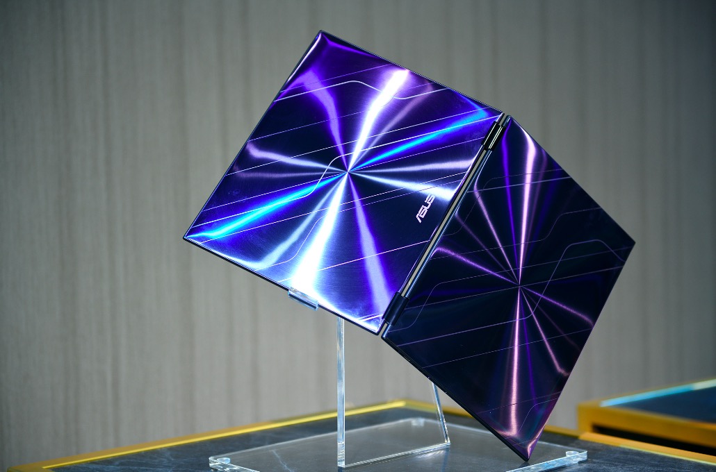 驚艷COMPUTEX2018 蓋爾·加朵為華碩全新靈耀輕薄本-鋒巢網(wǎng)