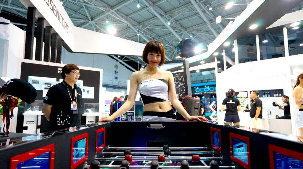 鋒巢網(wǎng)圖文直播| 帶你橫掃2018臺(tái)北電腦展-鋒巢網(wǎng)