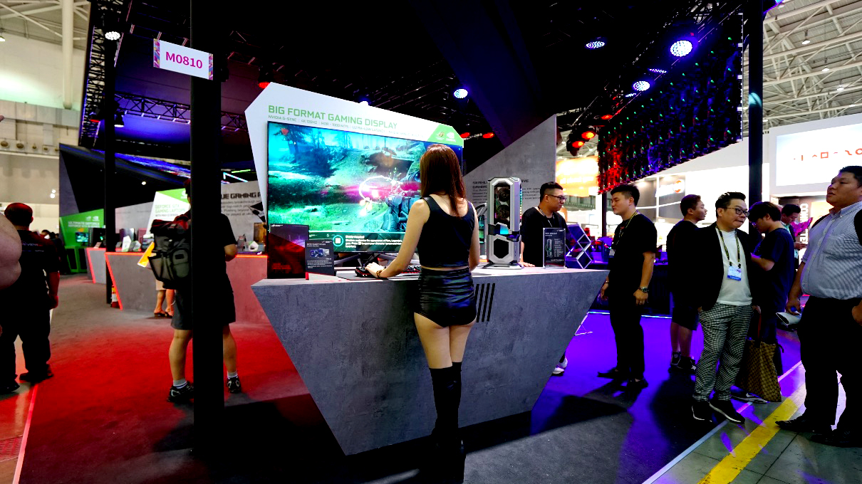 鋒巢網(wǎng)直播| 2018臺北電腦展：只為勇者而生 華碩ROG&靈耀X新品發(fā)布會直播-鋒巢網(wǎng)