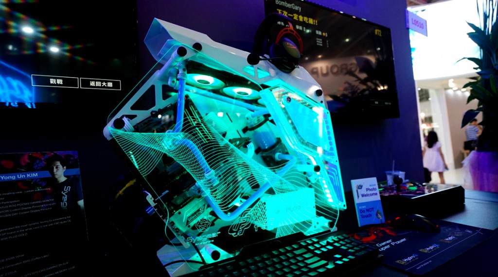 鋒巢網(wǎng)圖文直播| 帶你橫掃2018臺(tái)北電腦展-鋒巢網(wǎng)