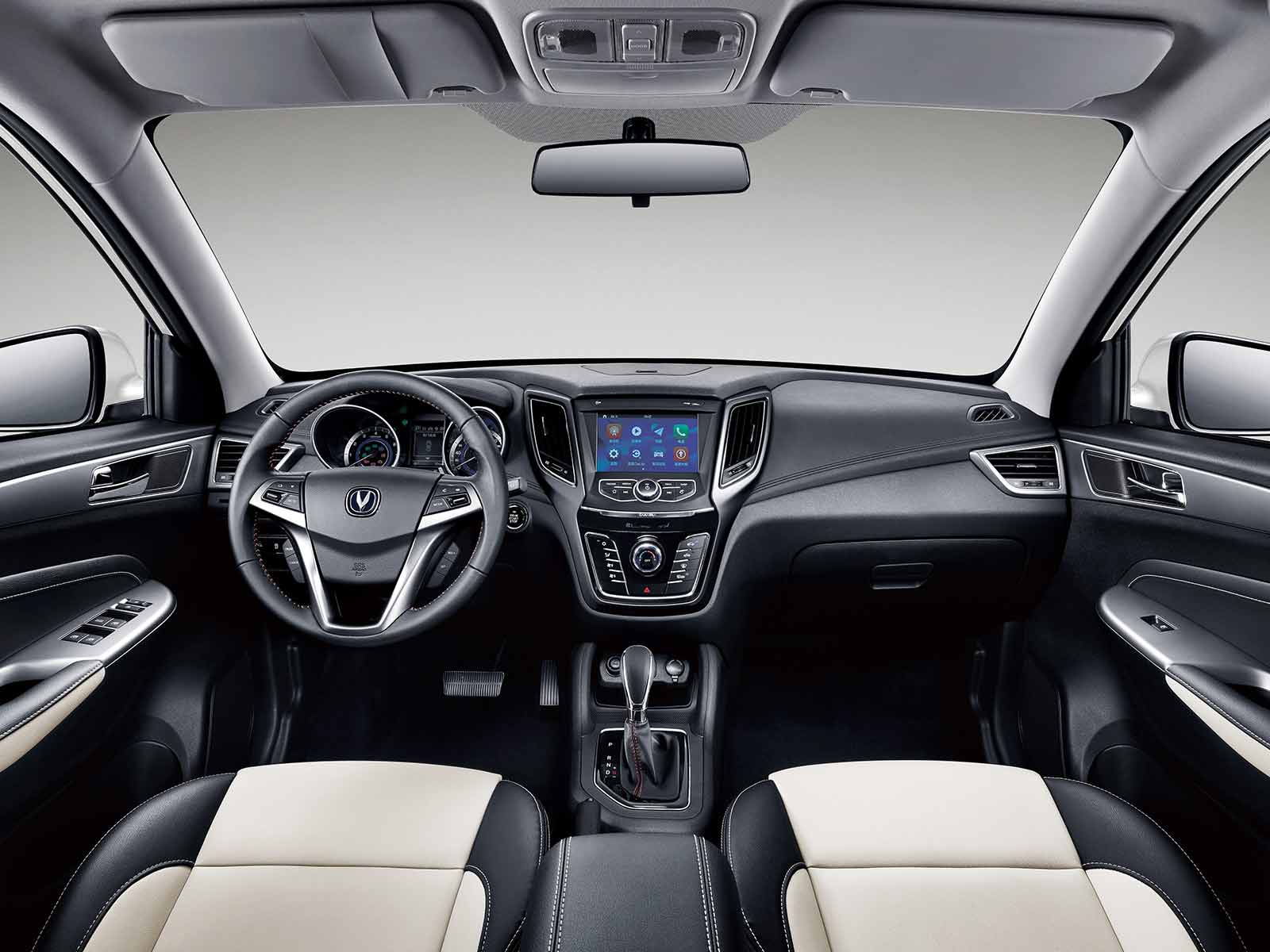 國產(chǎn)版小途昂亮相街頭，帥的一塌糊涂，僅售6萬，寶駿510涼了-鋒巢網(wǎng)