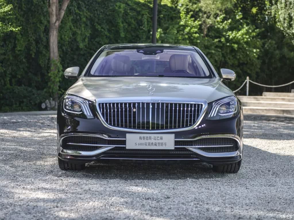 邁巴赫S680，帶你見識土豪的生活！-鋒巢網(wǎng)