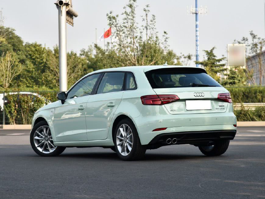 奧迪進(jìn)口1.4T加雙離合18萬簡直不敢相信-鋒巢網(wǎng)