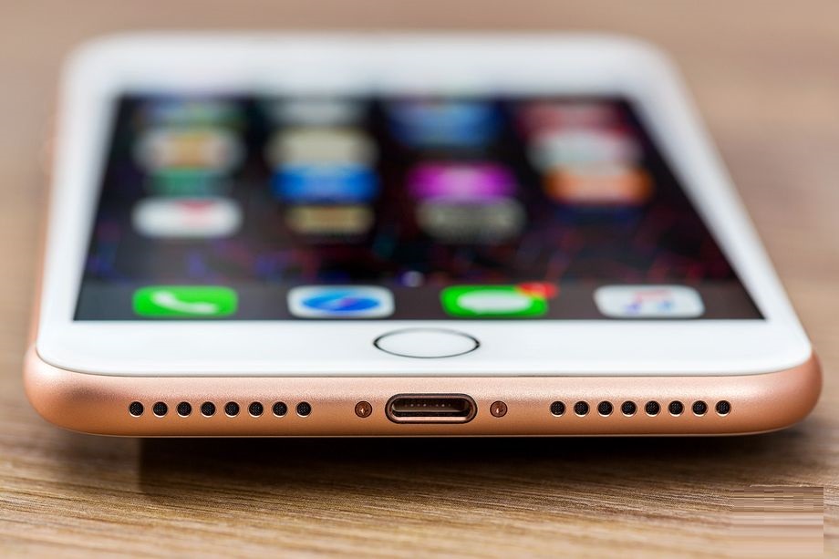 蘋果的iOS密碼破解可以通過USB附件來繞過-鋒巢網(wǎng)