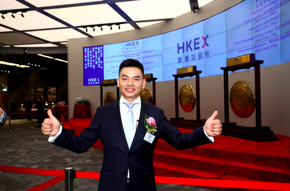 映客敲鑼登陸港股，其實(shí)剛走完第一步-鋒巢網(wǎng)