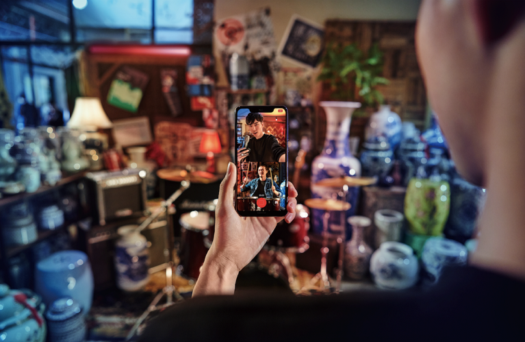 專為亞洲人膚色設(shè)計(jì) 諾基亞 X5 新品手機(jī)浪漫來襲-鋒巢網(wǎng)