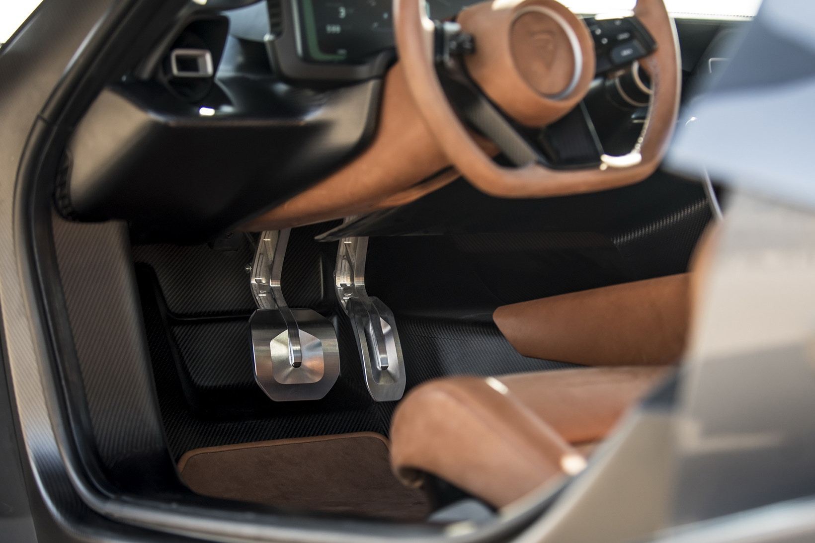 Rimac 純電動超跑 C_Two 震撼亮相！-鋒巢網(wǎng)