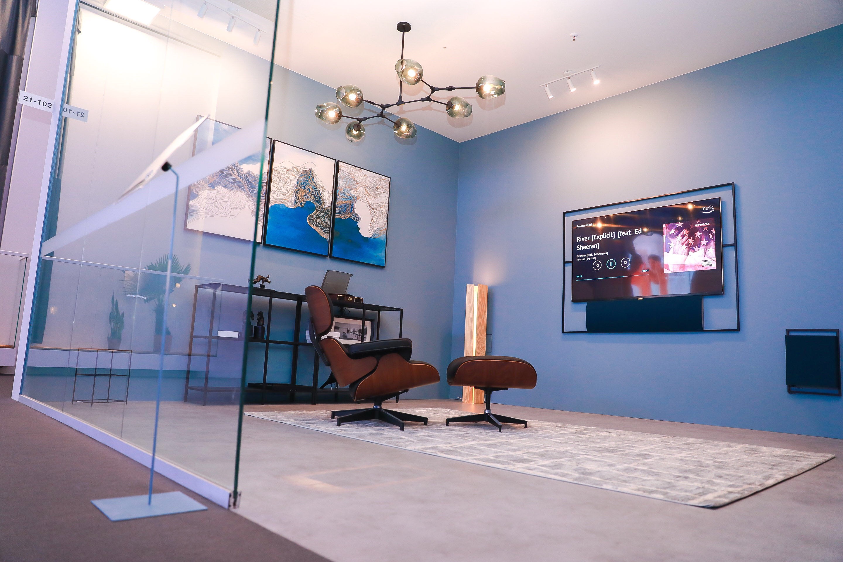 【德國IFA2018 鋒巢網(wǎng)直擊】TCL電視時尚匠心設(shè)計 引發(fā)國內(nèi)外媒體熱議-鋒巢網(wǎng)