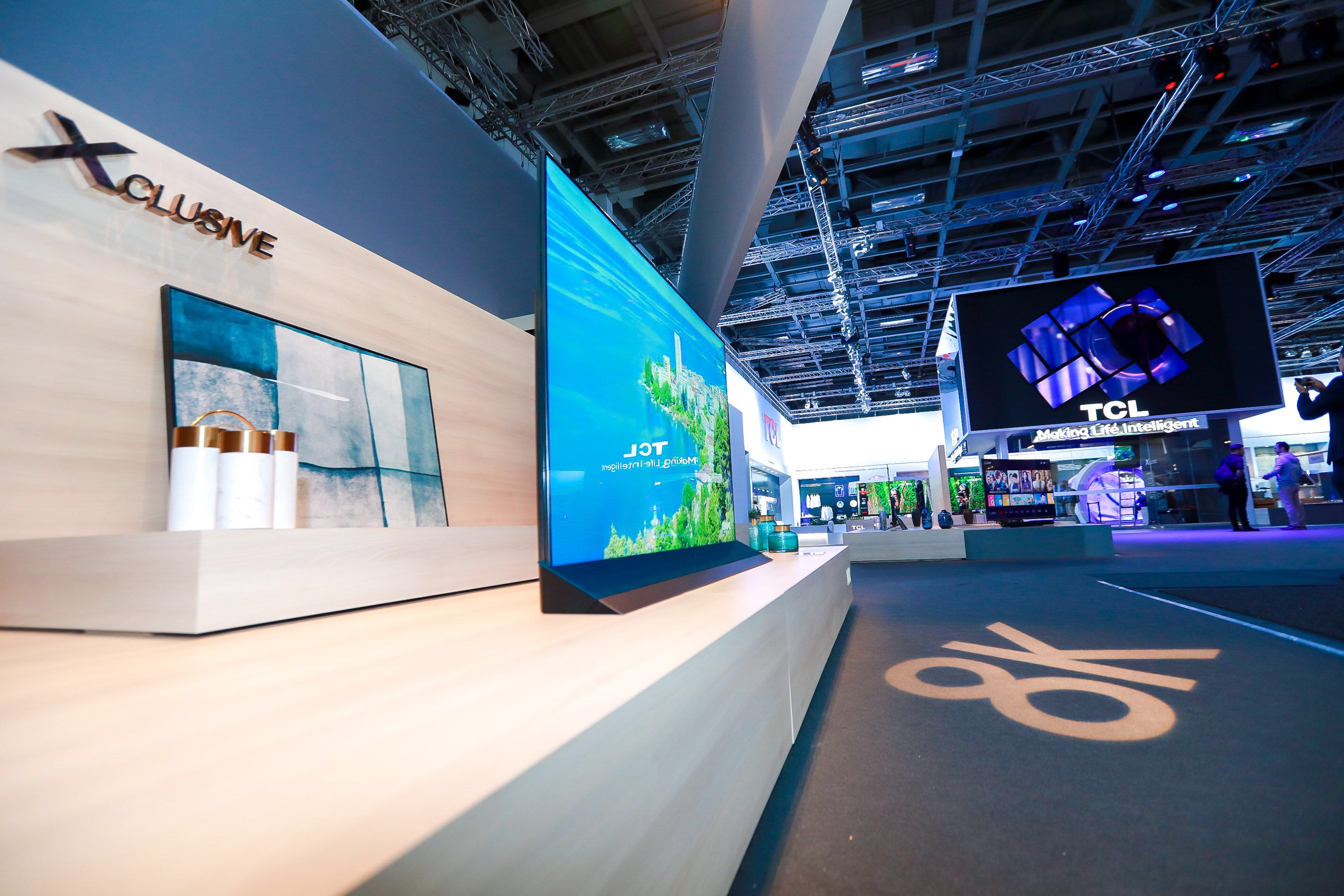 【德國IFA2018 鋒巢網(wǎng)直擊】TCL電視時尚匠心設(shè)計 引發(fā)國內(nèi)外媒體熱議-鋒巢網(wǎng)