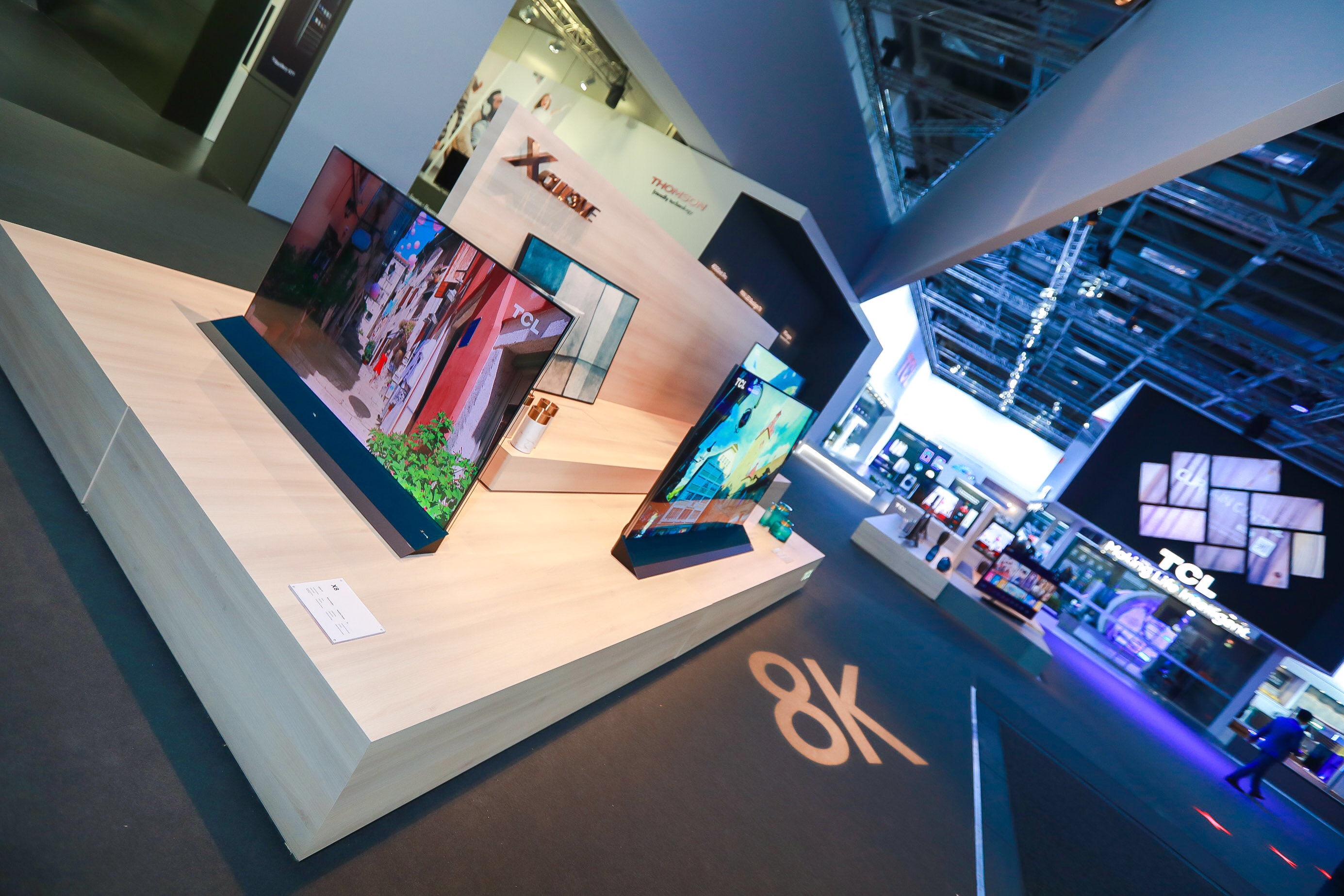 【德國IFA2018 鋒巢網(wǎng)直擊】TCL電視時尚匠心設(shè)計 引發(fā)國內(nèi)外媒體熱議-鋒巢網(wǎng)